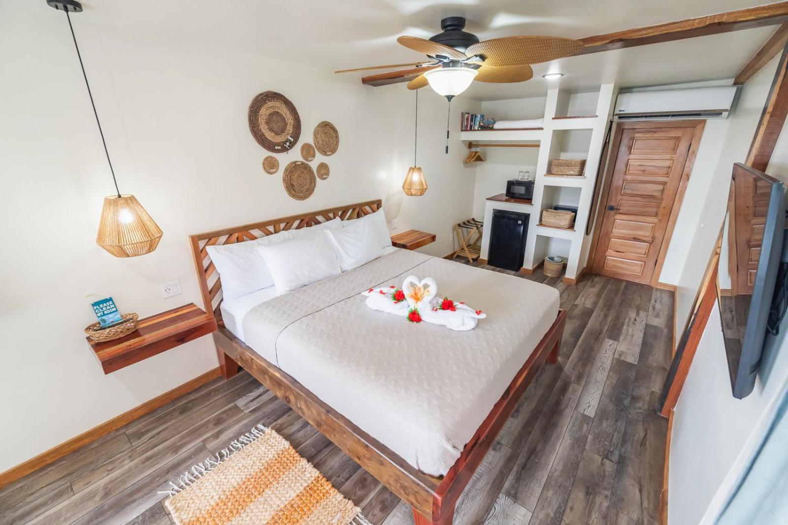 Ocean Tide Beach Resort San Pedro  Εξωτερικό φωτογραφία